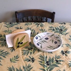 Olive Theme Table Decor